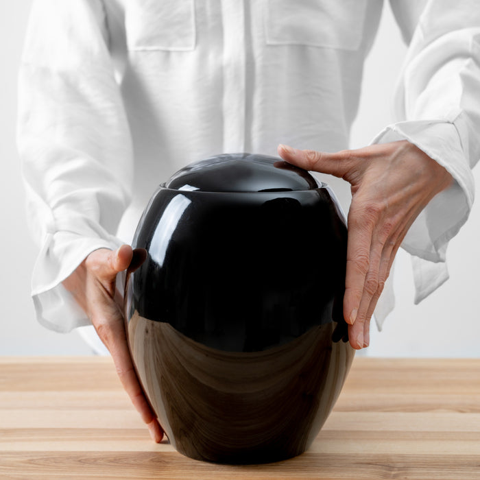 Neoteric Pure Black Ceramic Cremation Urn