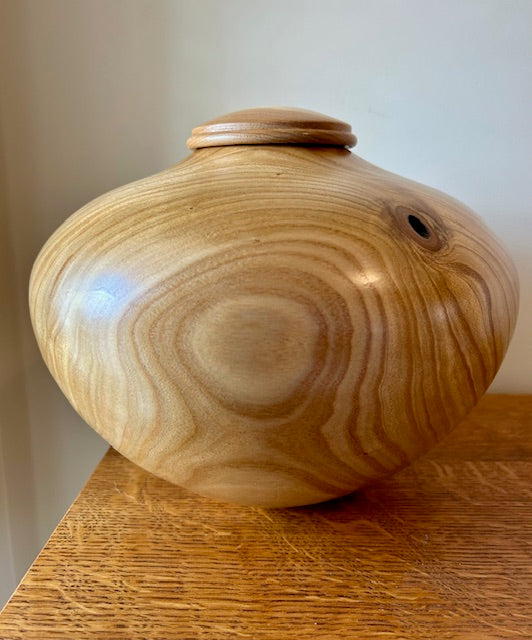 Catalpa Turned Urn 80 - angle 2