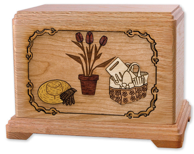 Gardener Cremation Urn in Oak Wood