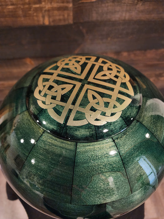 Gold Celtic Knot Design