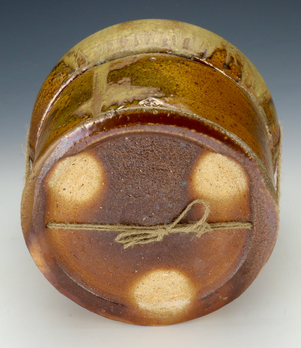 Small Dome-Lidded Anagama Ceramic Urn - bottom